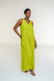 Loose Fit Strapless Jumpsuit – Perfect for Every Occasion  Elevate your style with our Deep Lime Loose Fit Woven Jumpsuit. This chic piece is designed to offer both comfort and fashion-forward flair. Ideal for those looking to make a statement, this jumpsuit is a must-have addition to your wardrobe.  Key Features:  Loose Fit: Ensures a comfortable and relaxed wear. Woven Jumpsuit: Crafted with high-quality woven fabric for durability and style. Pleat Front: Adds a touch of sophistication and elegance.